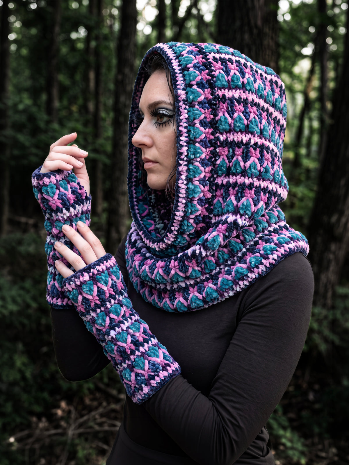 Kit: Solace Hooded Cowl and Wristwarmers